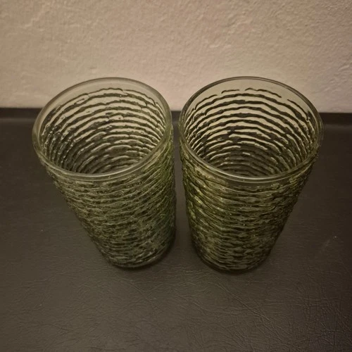 VTG Anchor Hocking Soreno Avocado Green Glass Tumbler (2) 5” Tall