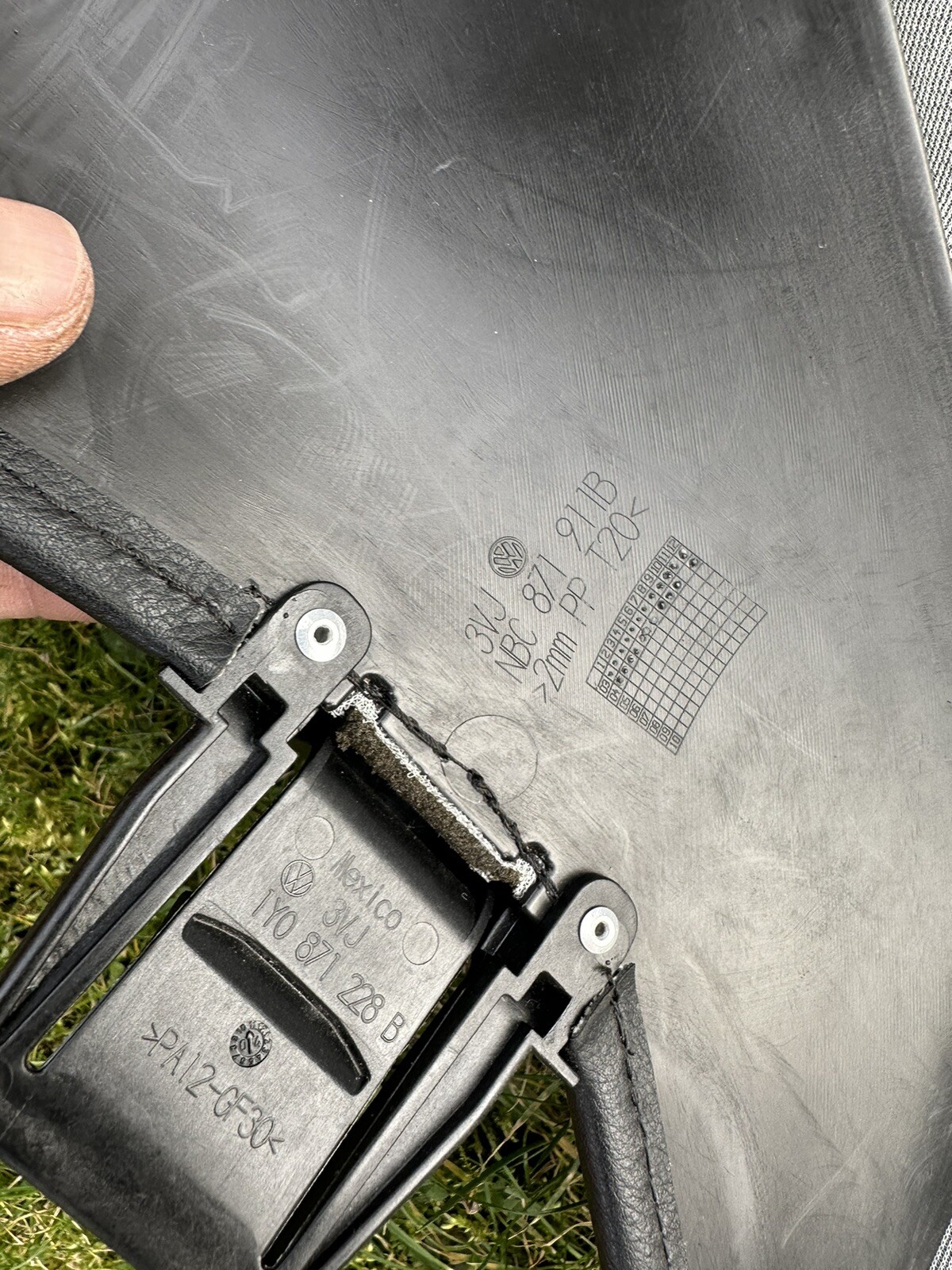 Used Genuine From 2005 Vw Beetle Facelift Convertible Tonneau Cover In