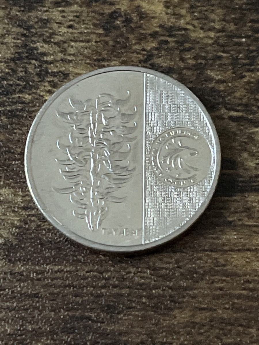 2018 Philippines 5 Piso Nickel plated Steel Bonifacio