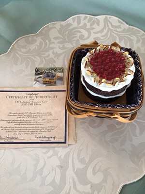 J.W. Collection Miniature 2002-2003 Edition Cake Basket ,fabric,protector,riser,
