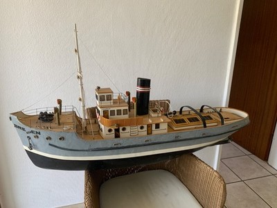 Funktionsmodell des  Schleppdampfers Accasorri aus Bremen, mit Echtdampfantrieb