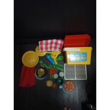 1985 Fisher-Price Picnic Set 2002
