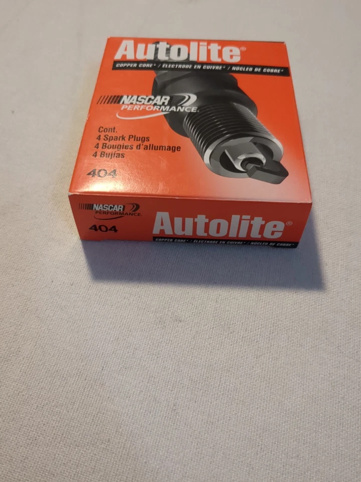 Paquete de 4 - Bujías de repuesto automotrices Autolite 404 con resistencia de cobre Foto 2 de 3