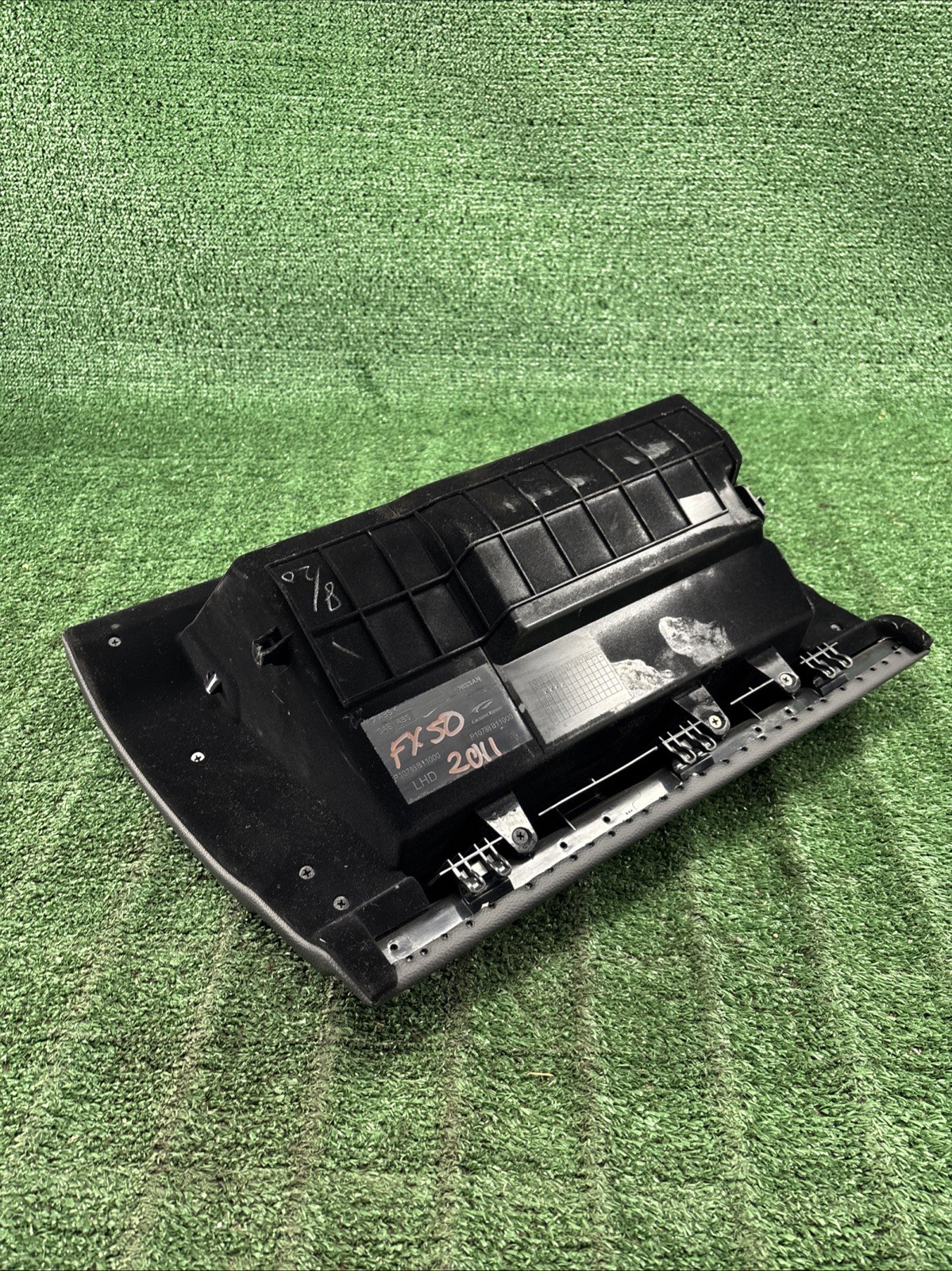 2009-2017 INFINITI FX35 FX50 FX70 DASH GLOVEBOX STORAGE COMPARTMENT OEM BLACK