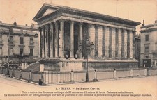 30 NIMES LA MAISON CARREE