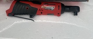 Milwaukee M12 12V 3/8 in Ratchet Wrench Tool Only 2457 20 Red/Black