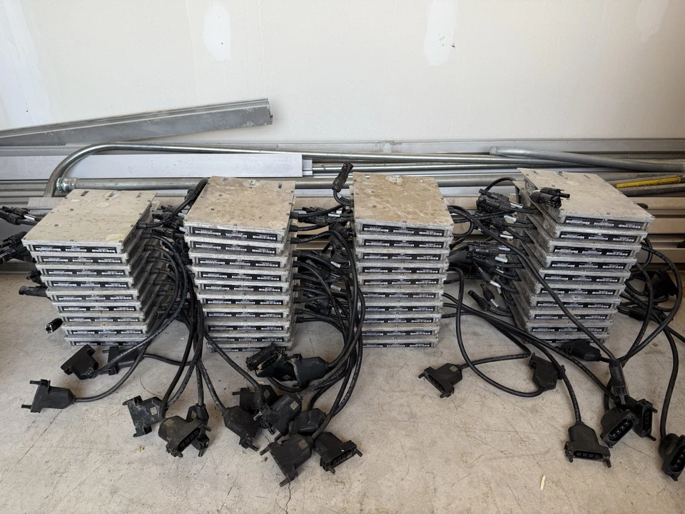 Microinversor Enphase M250 - M250-60-2LL-S22 Foto 4 de 4