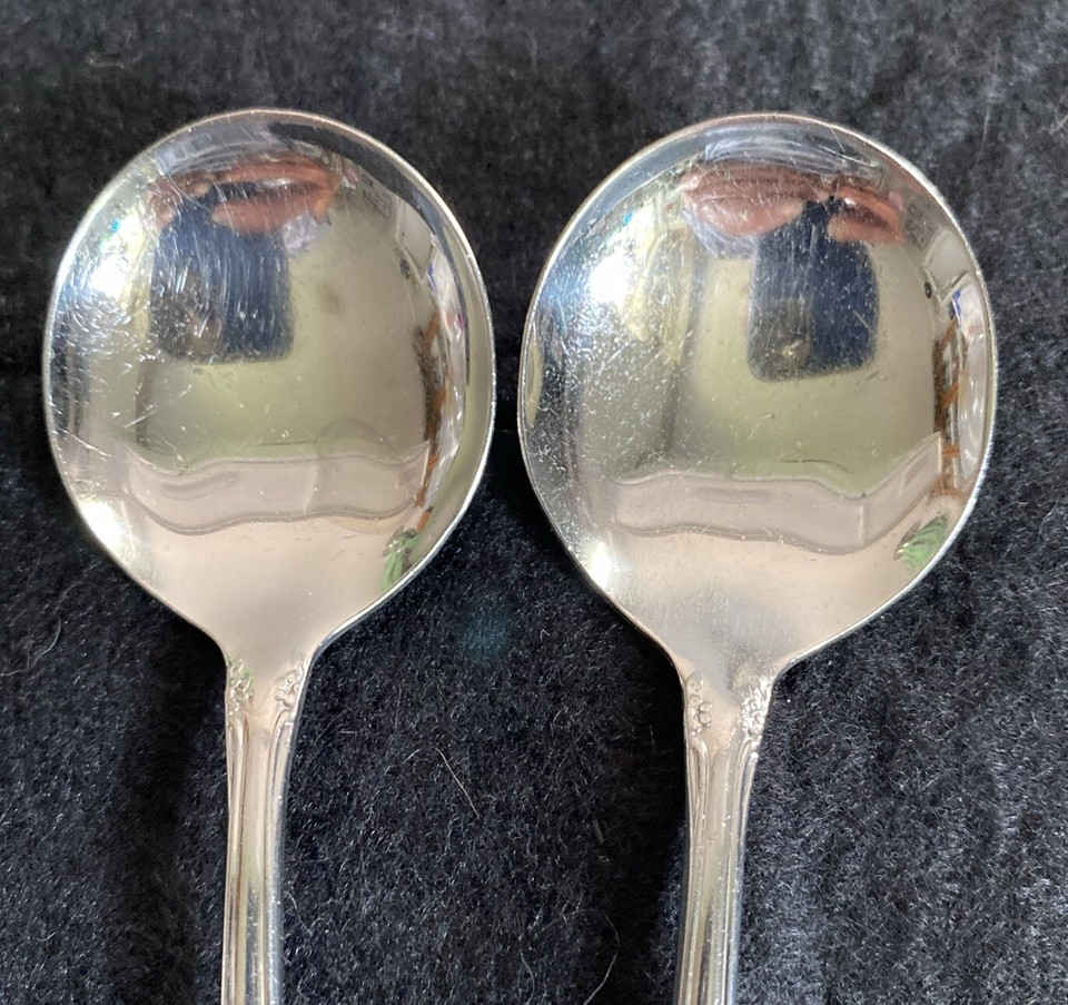 Oneida Chateau 2 Round Soup Bouillon Spoons Oneidacraft Deluxe