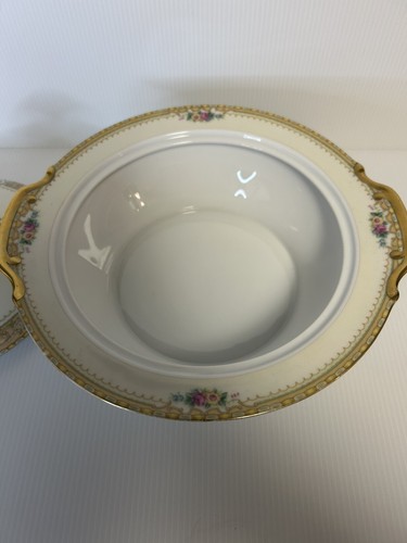 Noritake Round Covered Vegetable Serving Bowl w/ Tab Handles Pattern Uncertain - Picture 4 of 8