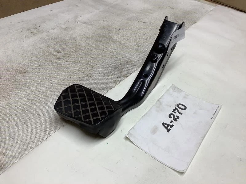 PEDAL DE FREIO VOLKSWAGEN JETTA 2004 - Imagem 2 de 4