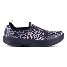 Oofos OOmg Eezee Cheetah Print Recovery Shoes Size 11 Women