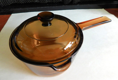 Vtg Vision Corning Cookware 1 L Sauce Pan W/Pour Spout & Pyrex Lid Amber Brown 