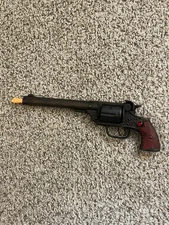 VINTAGE "LASSO EM BILL" CAST IRON CAP GUN Working Western