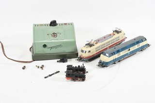 O56J29 Konvolut Modelleisenbahn ua Lima Lok 1x Fleischmann Trafo Tr 50 50er