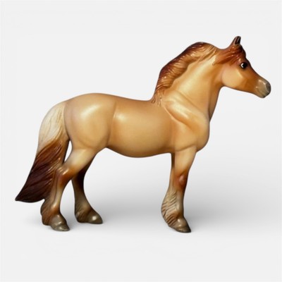 Breyer Stablemates Red Dun Highland Pony 1:32 Modellpferde | #1402 UK EXKLUSIV