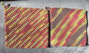 2 Handmade Hot Pads Potholders 2 Crochet   BROWN GREEN YELLOW    New 100% Cotton