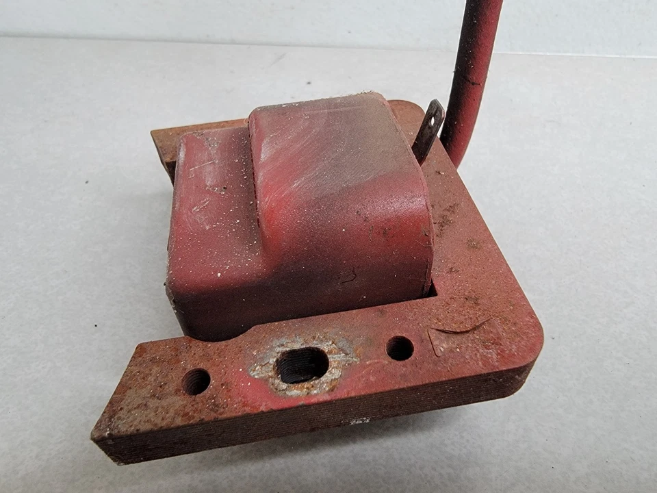 Bobina de encendido Craftsman Eager 2 cortacésped 2 ciclos 3,25 HP fabricante de equipos originales buen estado usado Foto 4 de 4