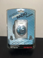Aiwa HS-TA164 AM/FM Stereo Radio Cassette Player w / Headphones BRAND NEW
