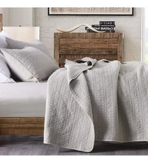 HORIMOTE HOME Classic Geometric Spots Ultra Soft Lightweight Quilt Set Queen