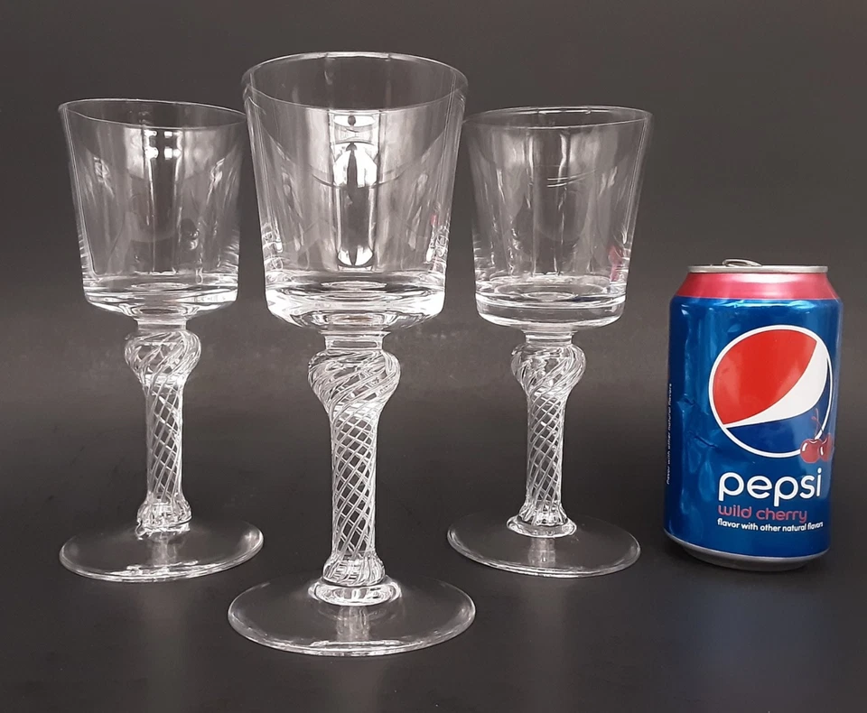 SET 3 COLONIAL WILLIAMSBURG Royal Leerdam Glass AIR TWIST Stem 7" Wine Goblets - Image 4 of 4