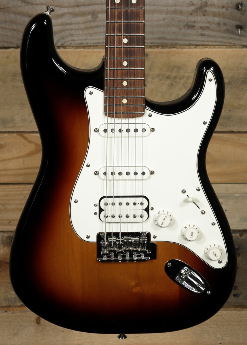 ギター Busker's Storatocaster Humbacker H-S-S Fender American Deluxe Stratocaster HSS Shawbucker review