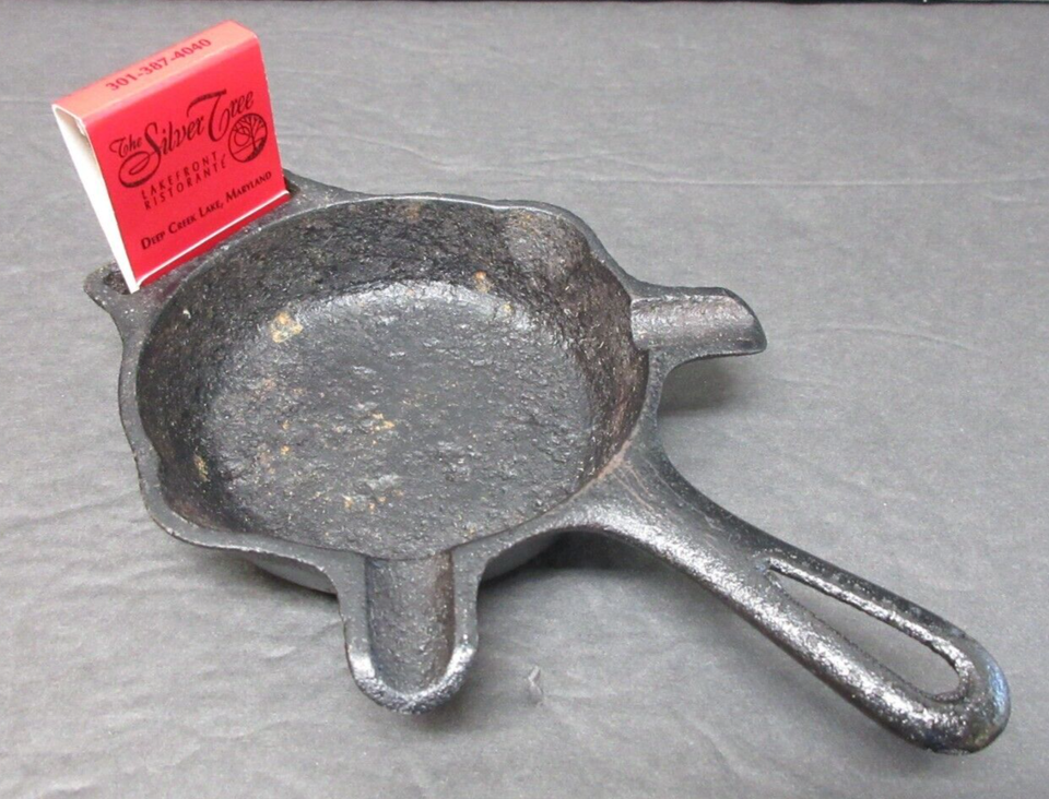 Vtg Griswold 570 Cast Iron Skillet Ashtray w Matchbook Slot Made In