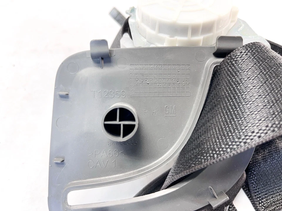 20-22 GMC SIERRA 2500 3500 HD CINTURÓN DE SEGURIDAD TRASERO DERECHO HEBILLA RETRACTORA OEM Foto 3 de 3