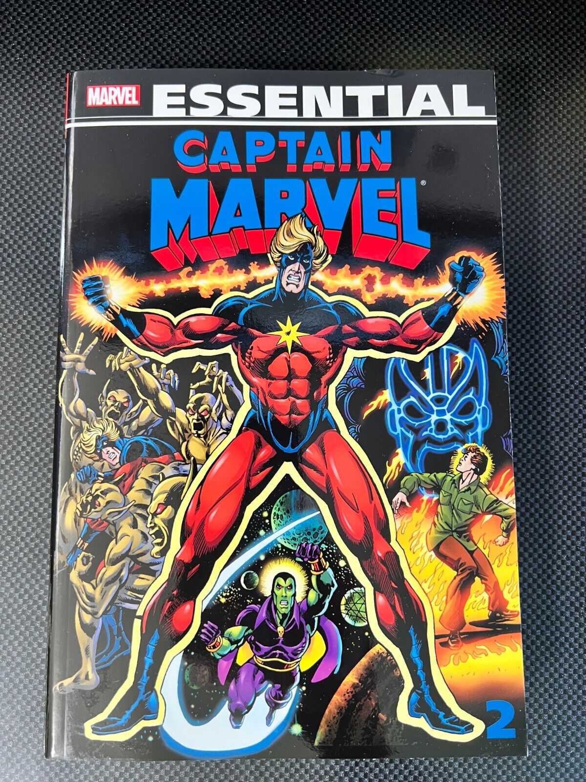 Essential Captain Marvel Volume 2 Marvel Deluxe TPB BRAND NEW RARE OOP Thanos