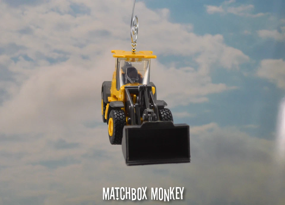 Volvo L60H Front Wheel Loader 1/87 Custom Christmas Ornament Deere CAT Deere - Image 4 of 4