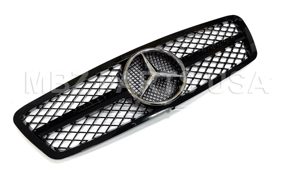 Grelha estilo esporte classe C toda preta 01-07 C230 C320 C240 Sedan Star 4 portas - Imagem 2 de 4