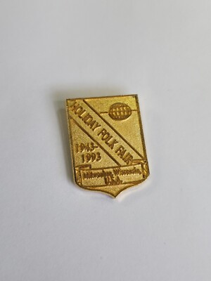 Multicultural Club Pin 1993 Holiday Folk Fair Souvenir Pin Milwaukee Wisconsin Multicultural ...