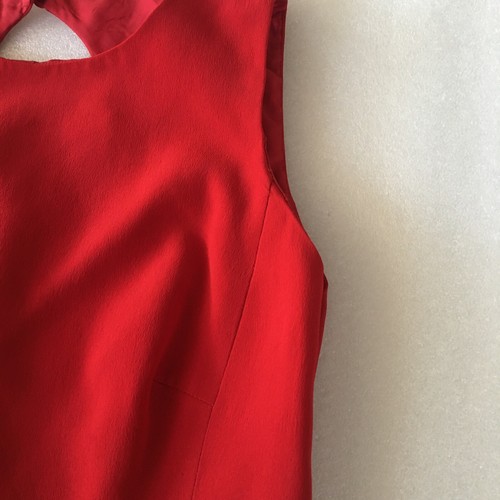 Vestido Vaina Rojo Maggy London ~ Talla 4 ~ Sin Mangas ~ Cremallera Lateral ~ Cierre Trasero Ojo de Cerradura - Imagen 5 de 23
