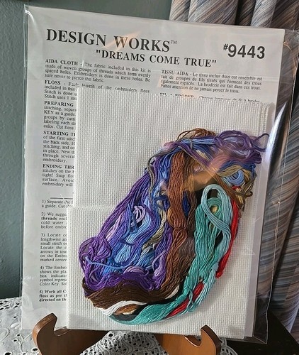 Kit Completo Punto de Cruz Design Works Dream Come True 9"x22" - Imagen 5 de 6
