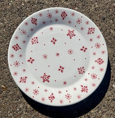 Crate and Barrel Christmas ''Snowflake'' Platter 13'' White With Red Snowflakes