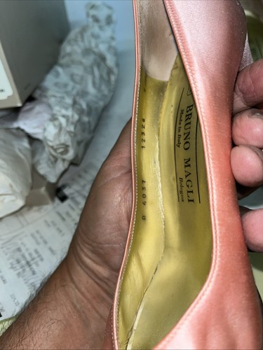 Vtg Bruno Magli 2.5 Inch Heels Size 7 AA Pink Kim Vhite Style 12920 With Box - Picture 3 of 13