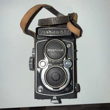 Yashica 635 Medium Format TLR Camera 80mm f/3.5 Yashikor Lens