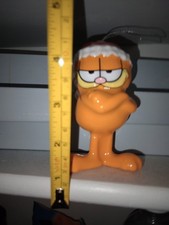 Gorgeous collectible and vintage Garfield ornament, orange, cat.