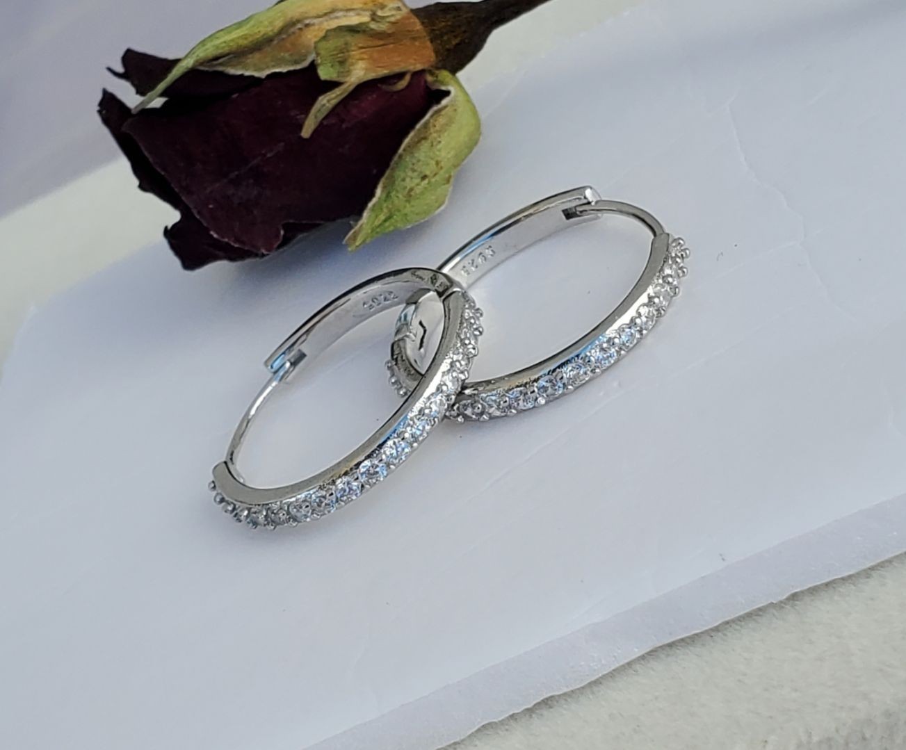 Anneaux argent sterling 925 et pierres cubiques de zircones bague femme scintillante