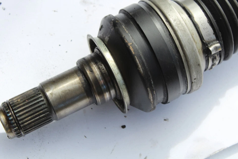 Lexus IS250 2006 tracción trasera eje transmisión eje trasero izquierdo o derecho M1081 Foto 3 de 4