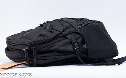 THE NORTH FACE Unisex Borealis Commuter Laptop Backpack Black 28 Liter - Picture 8 of 15