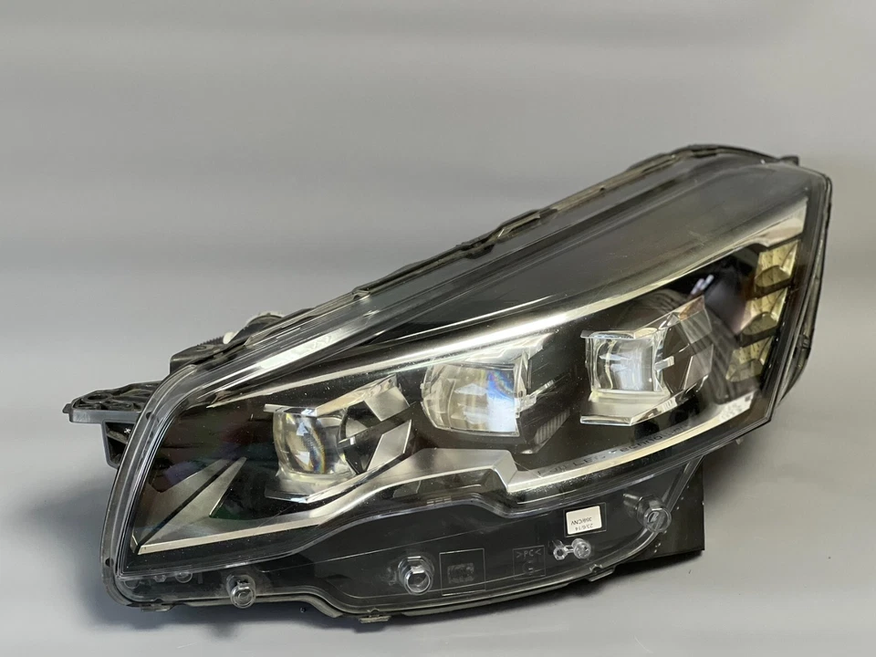 Headlight Headlamp For Peugeot 508 Estate Left Passenger Side 9807241980 - Image 2 of 4