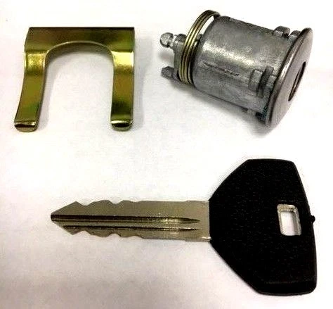 Cilindro de bloqueo de puerta trasera con llave para Jeep Wrangler YJ 1991-1994 Foto 2 de 4