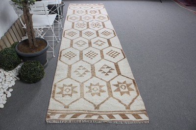 Turkish Vintage Rug 3,2x12,1 ft (98x370 cm), Herki White Wool Rug