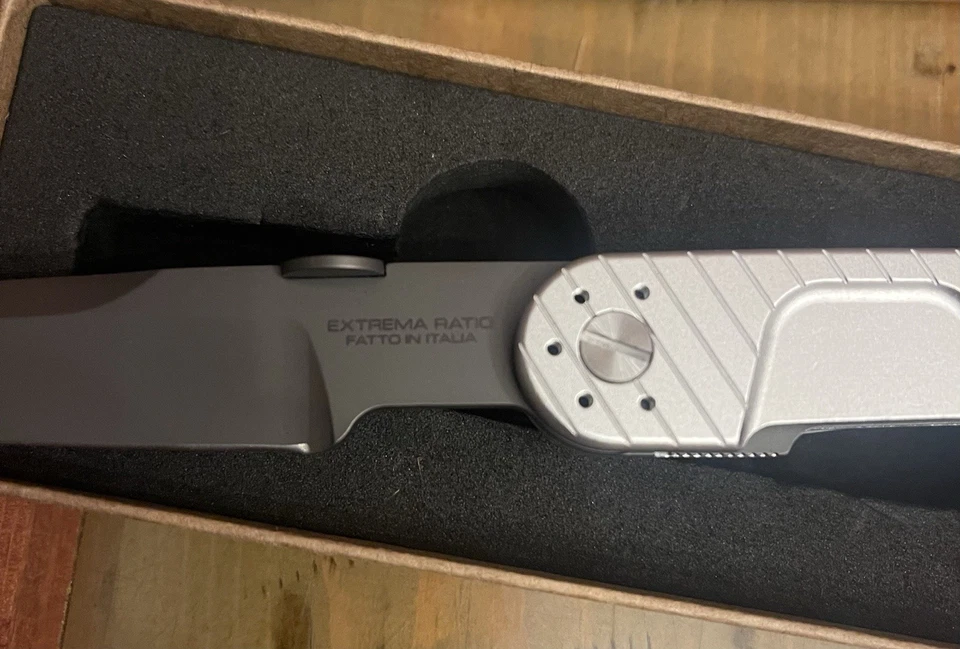 Faca dobrável Extrema Ratio LKU01 adaga N690 lâmina de aço cabo de alumínio - Imagem 4 de 4