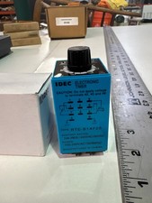 IDEC RTE-B1AF20 Electronic Timer Relay 100-240VAC 10A DIN Control Module NIB
