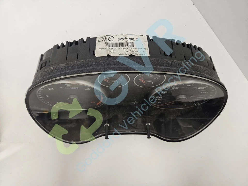 AUDI A3 Se 138 Tdi Speedo Clocks & Rev Counter 8P0920982C - Image 2 of 4