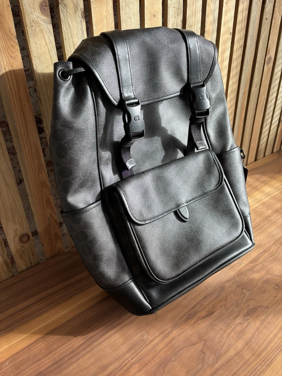 Neuer authentischer Coach Rucksack Backpack League Flap aus charakteristischem Canvas