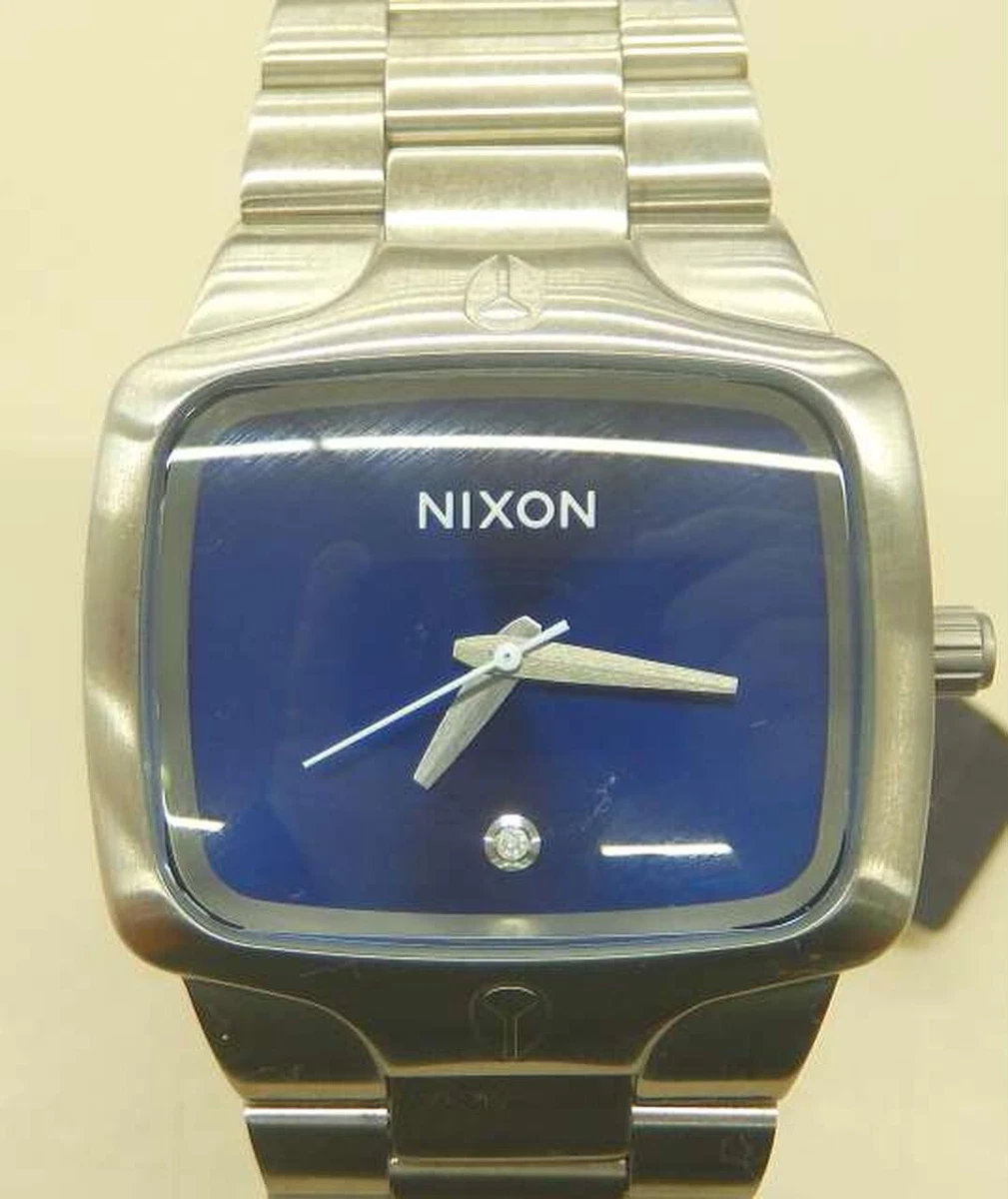 The Player Nixon A140 1258 Stainless Steel Analog Men s Watch Preowned