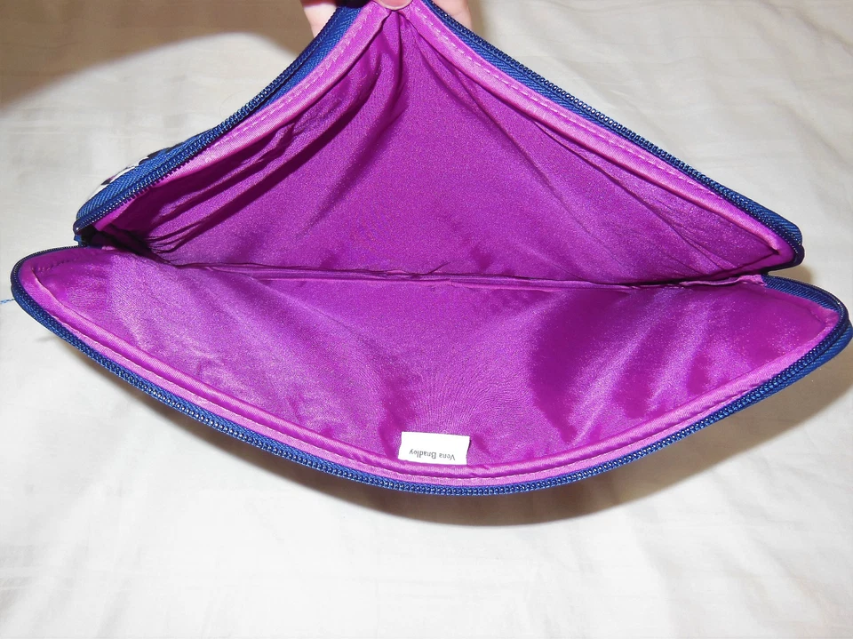 NWT Vera Bradley 13" TABLET SLEEVE in AFRICAN VIOLET 15859-165 MSRP $38  - Image 4 of 4