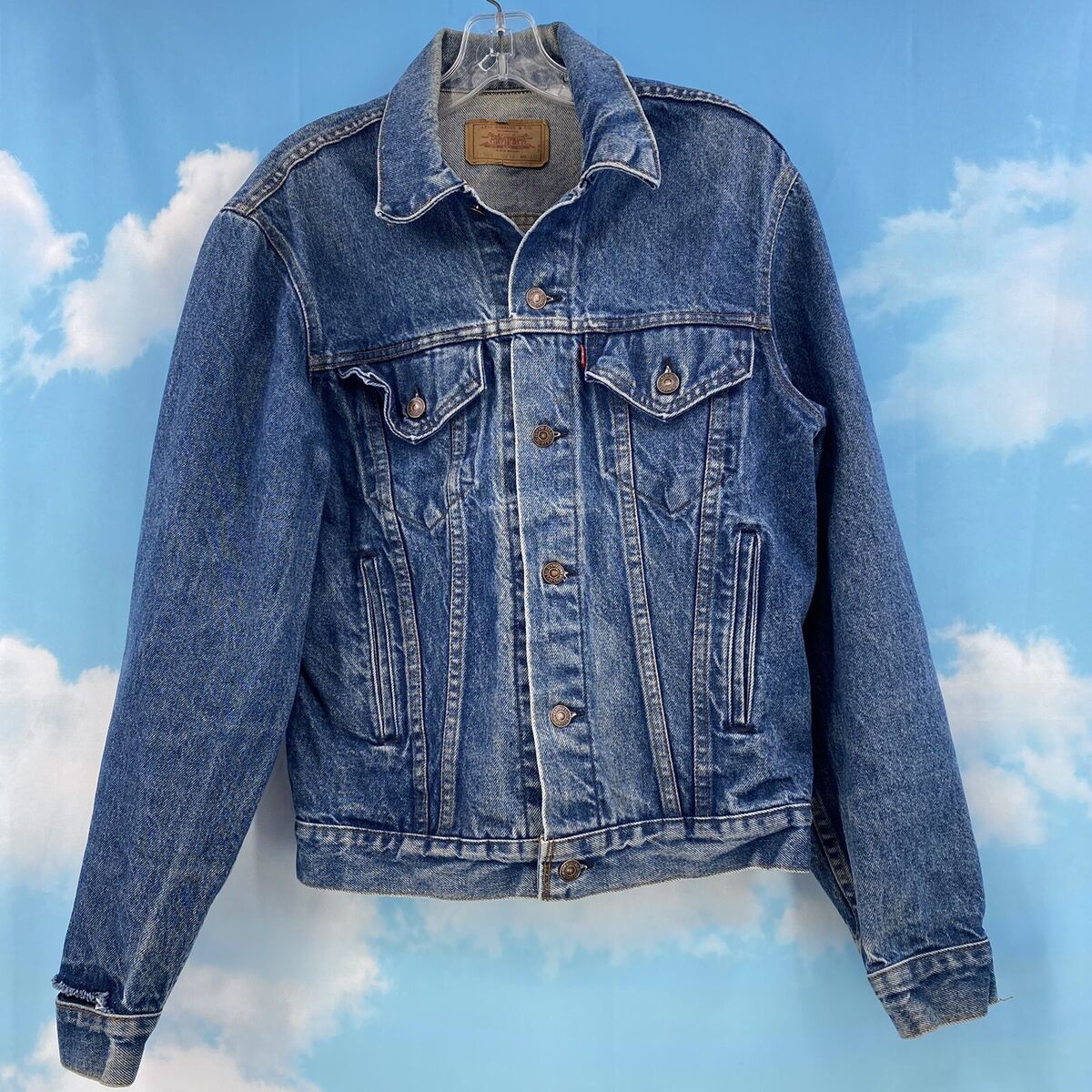 Vintage Levi's Mens Jacket Size 40L Denim Trucker 71506-0216 Vintage Levi's Mens Jacket Size 40L Denim Trucker 71506-0216